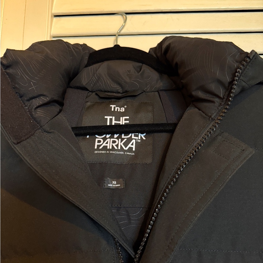 TNA Powder Parka with removable fur! - Picture 2 of 3